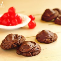 600_2_X_IMG_2635_chocolate_cherry_fudge_cookies copy