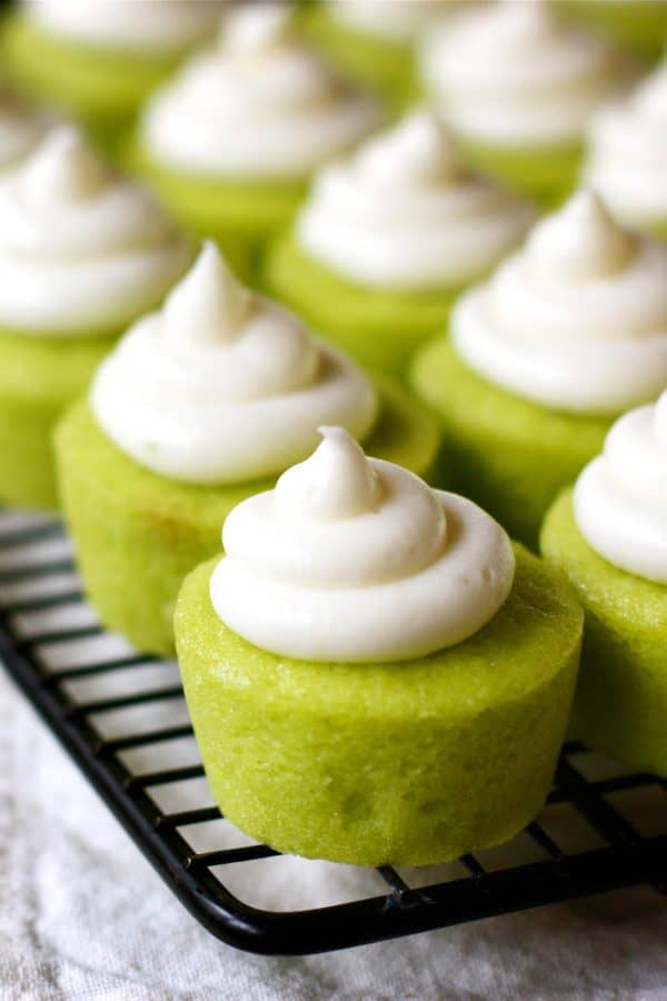 mini lime cupcakes with cream cheese frosting