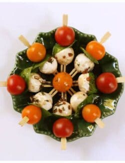This Caprese kabob recipe is made with fresh tomatoes and mozzarella. So yummy!