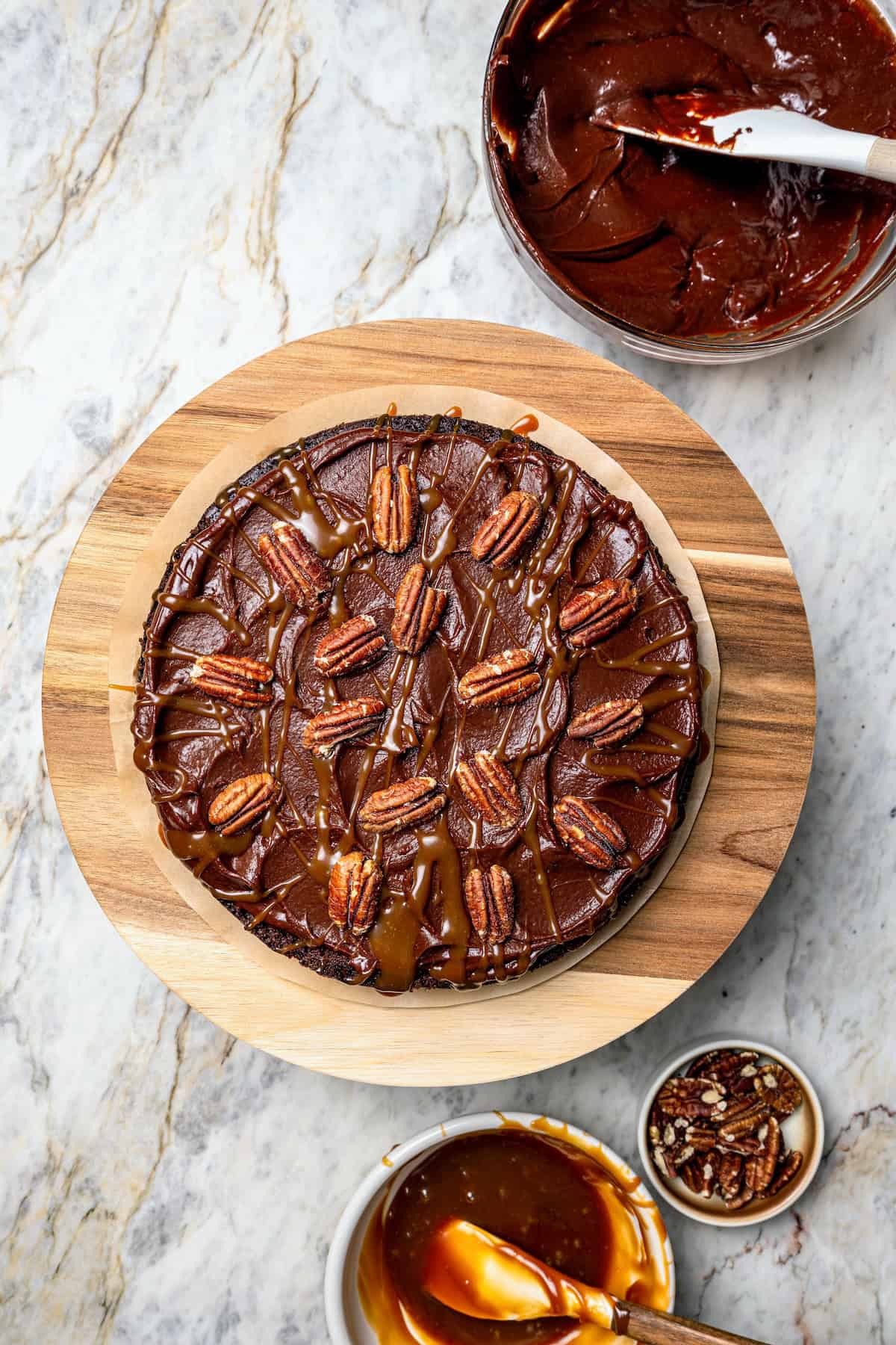 Overhead view of turtle cake on cake stand.