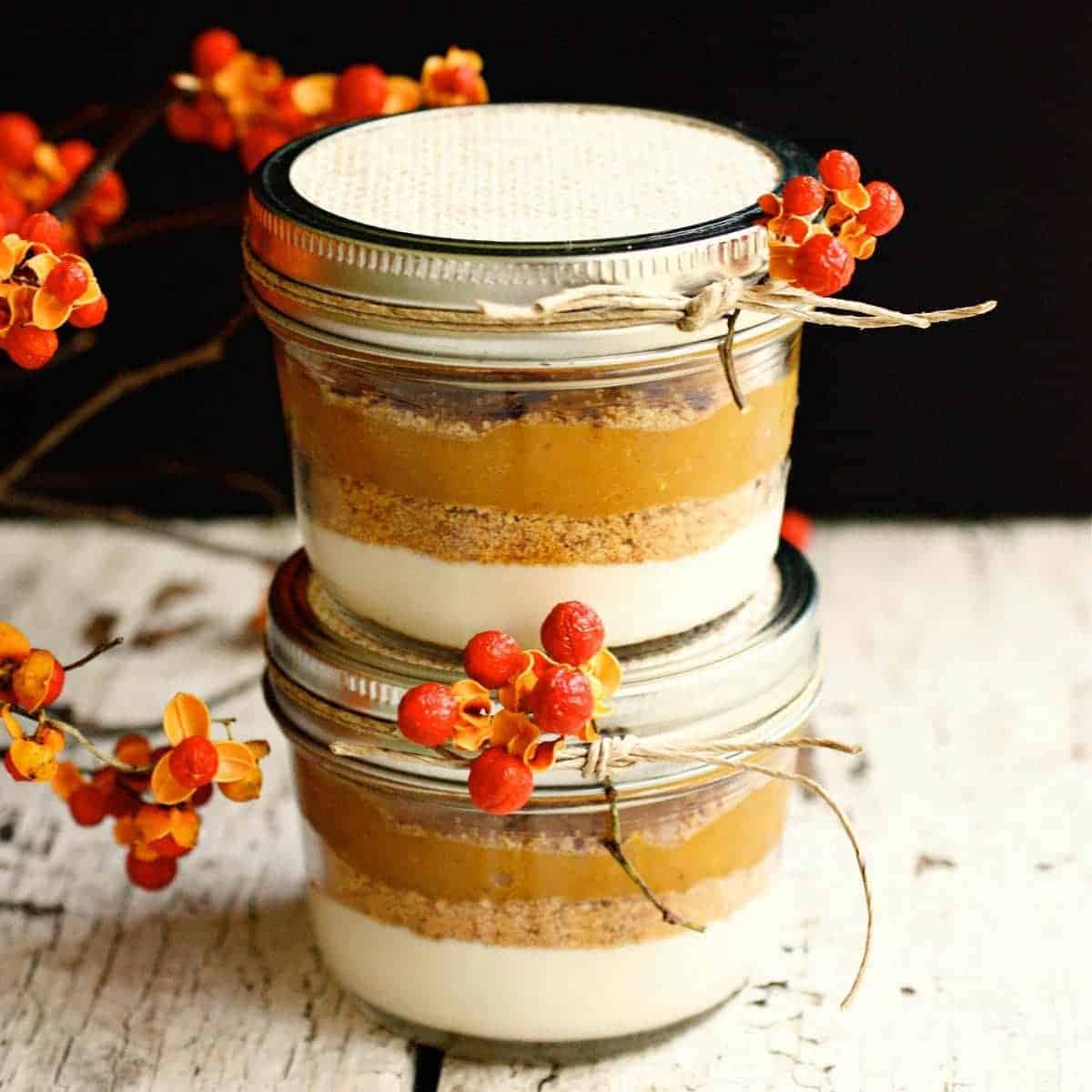 two jars of layered pumpkin pie