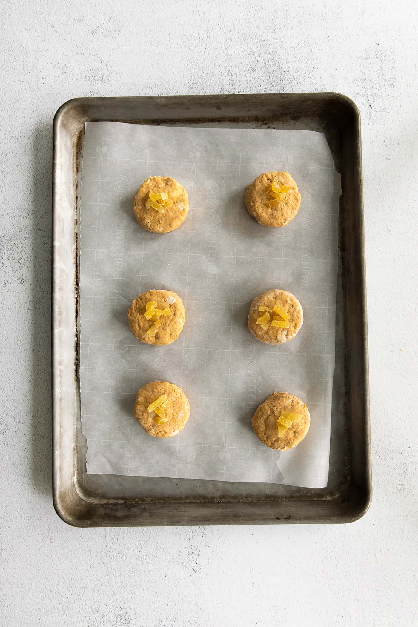 6 rounds of pumpkin biscuit dough