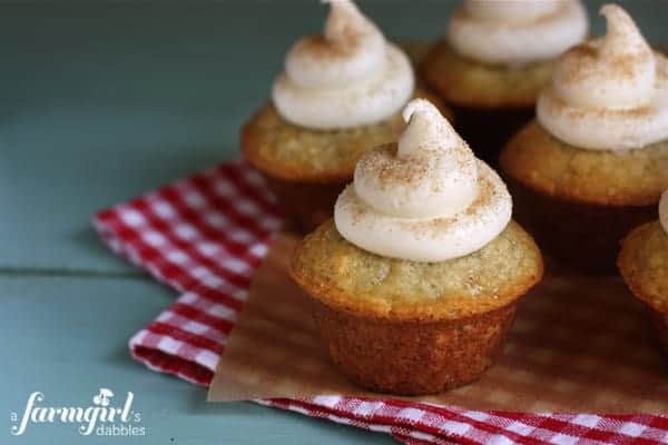 banana muffins with cream cheese frosting