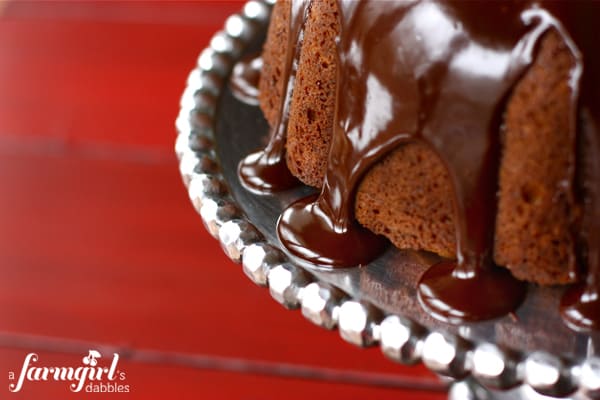 banana bundt cake with chocolate frosting