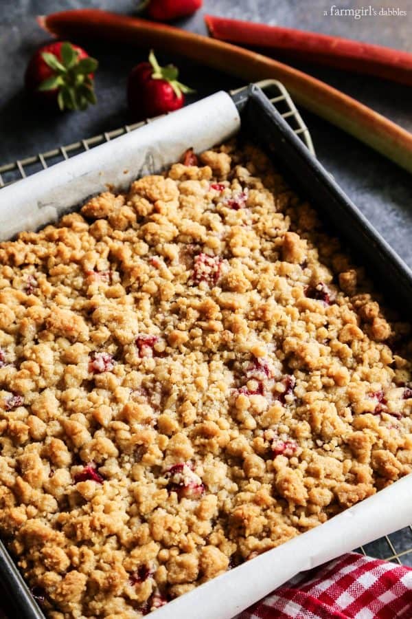 a pan of Strawberry Rhubarb Crumb Bars