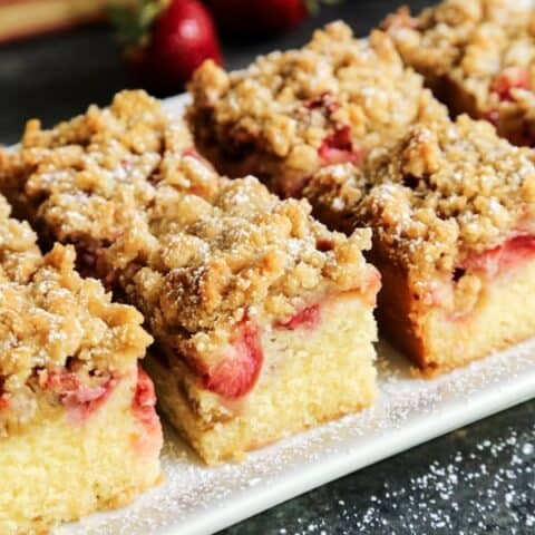 Strawberry Rhubarb Crumb Bars