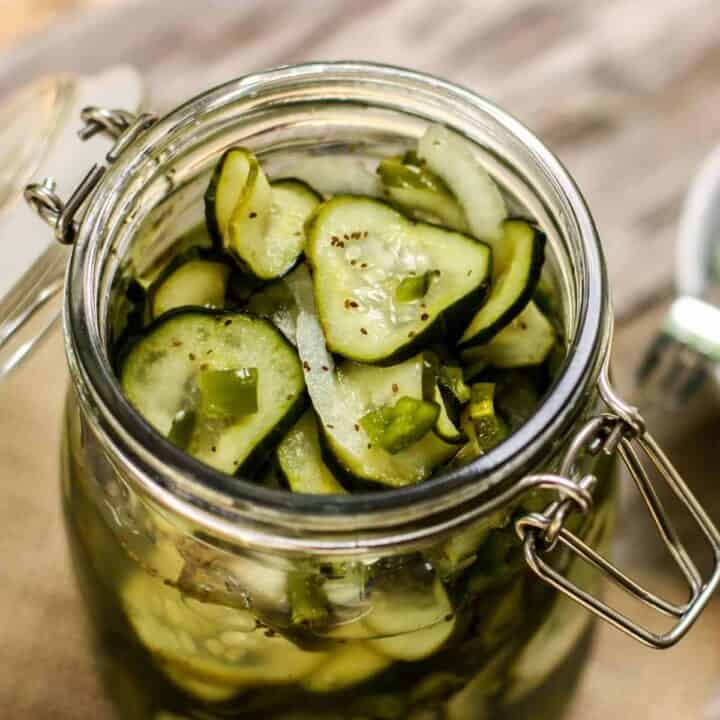 Easy Marinated Cucumbers (Mom's Recipe) - Momsdish