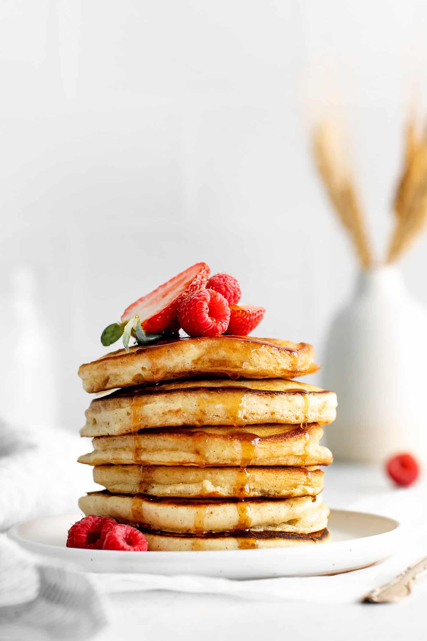 Easy & Fluffy Buttermilk Pancakes l A Farmgirl's Dabbles