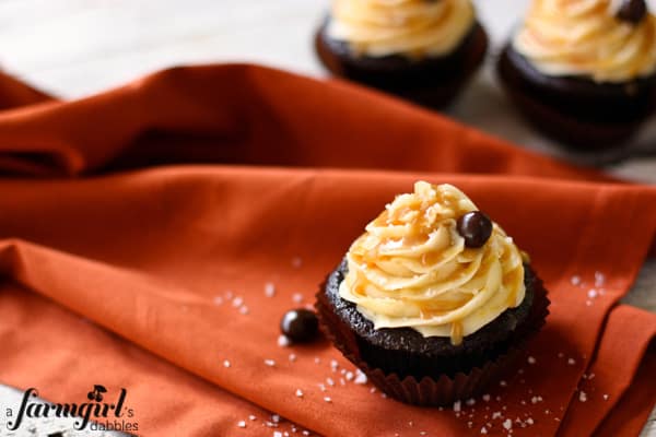 mocha caramel cupcakes