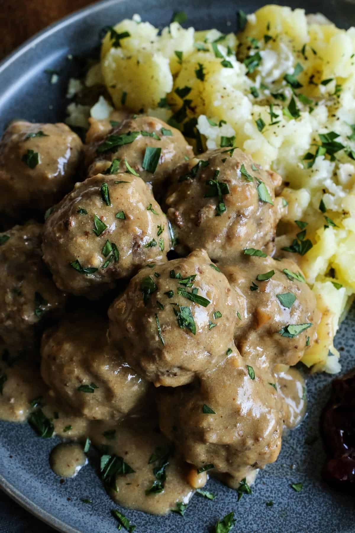 Swedish meatballs with gravy and potatoes