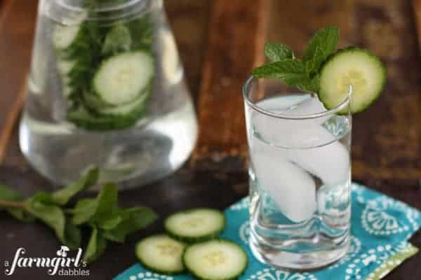 a glass of cucumber and mint water