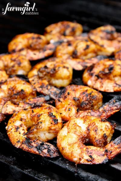 Jerk shrimp on grill grates