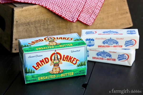 a box of land o lakes unsalted butter