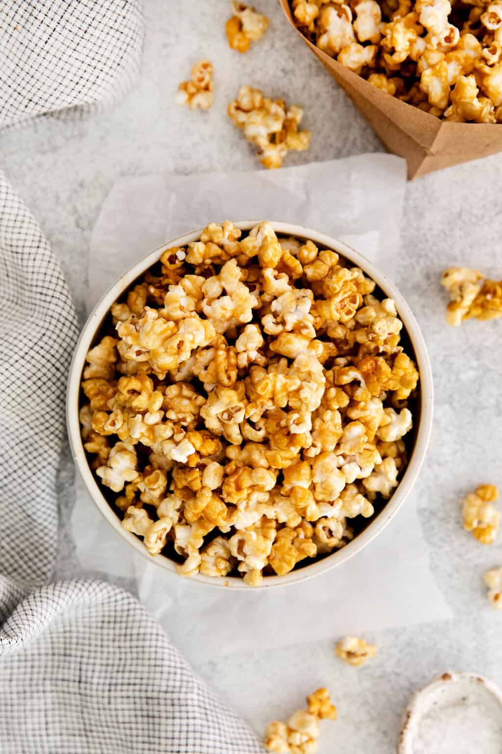 Easy Microwave Caramel Popcorn l A Farmgirl's Dabbles