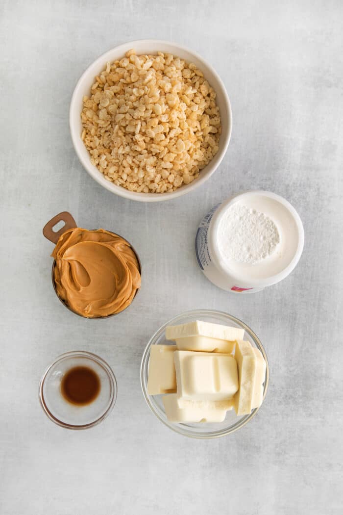 Peanut Butter Balls with Rice Krispies l A Farmgirl's Dabbles