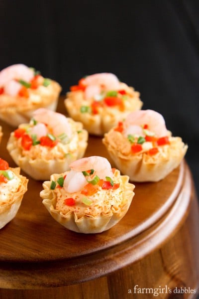 Creamy Sriracha Shrimp dip in Mini Phyllo Cups