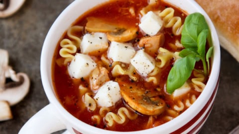 Slow Cooker Lasagna Soup With Chicken And Mushrooms A Farmgirl S Dabbles