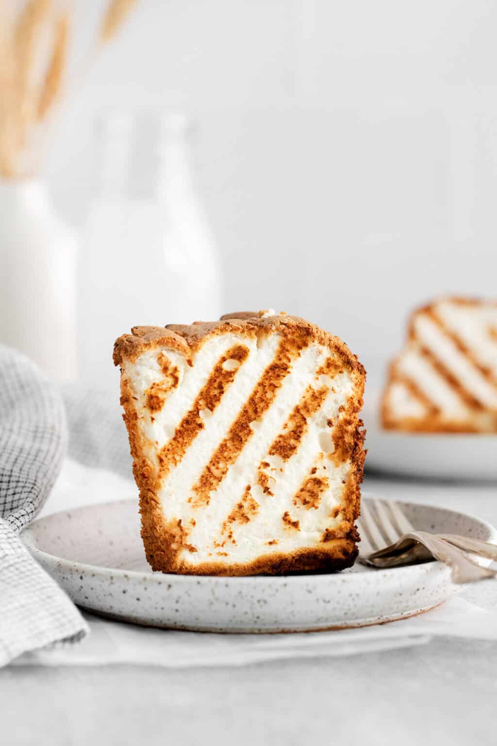 Easy Grilled Angel Food Cake l A Farmgirl's Dabbles