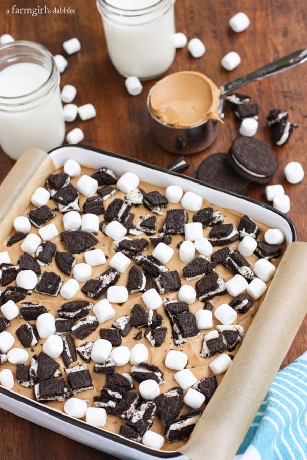 Oreo, peanut butter, and marshmallow bars