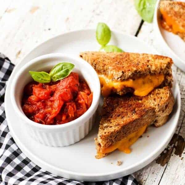 Spicy Italian Tomato Grilled Cheese Dip