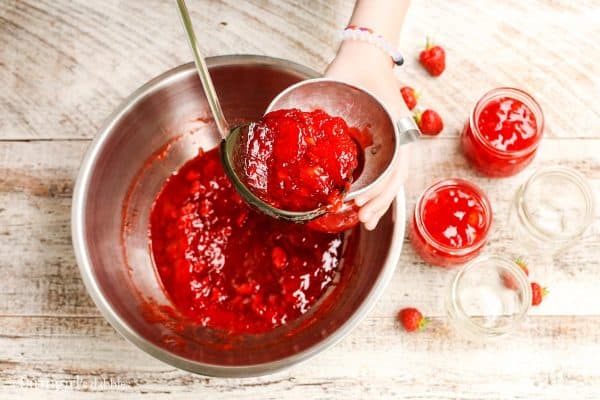 How to Make No-Cook Freezer Jam • a farmgirl's dabbles