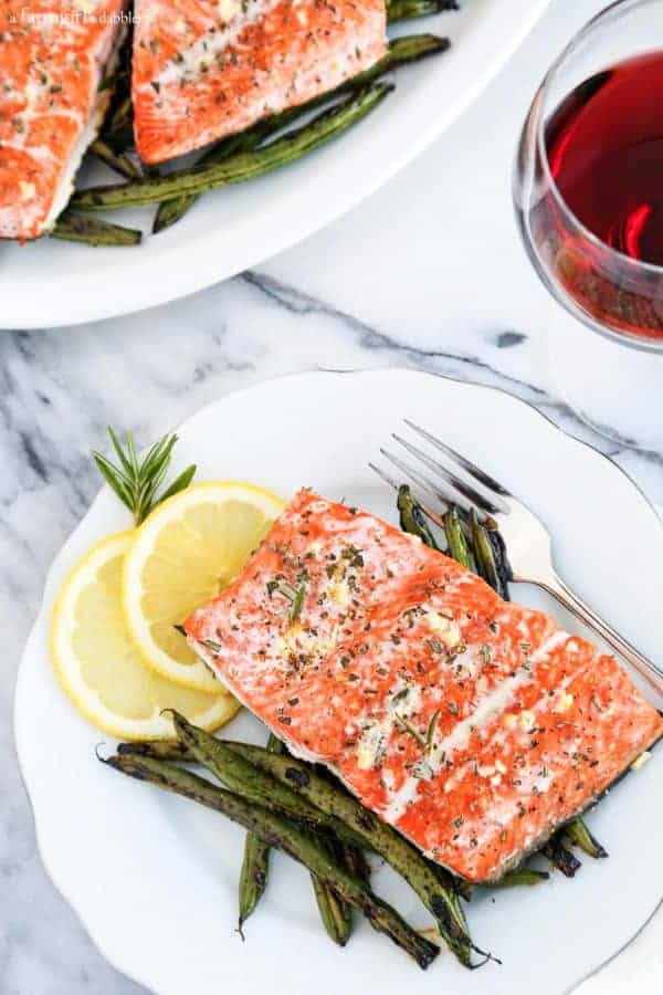 10-Minute Garlic and Rosemary Roasted Salmon with grilled green beans