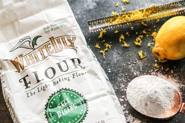 white lily flour bag