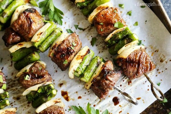 grilled beef and asparagus kebabs