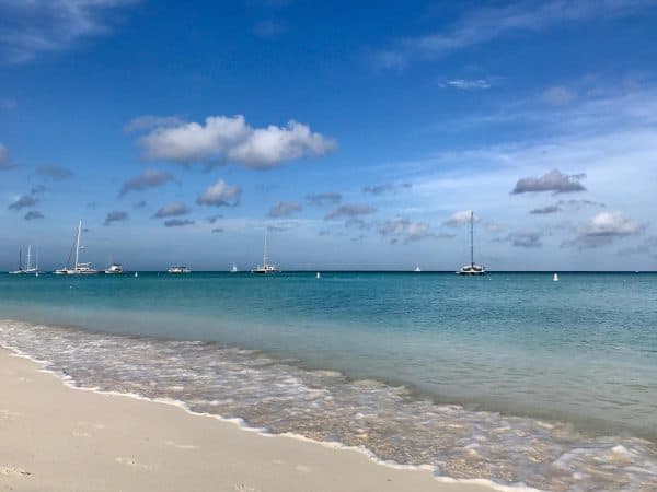 the ocean in aruba