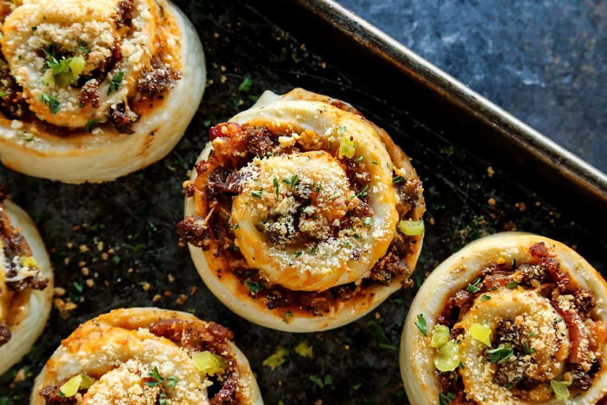 Pizza rolls with cheeseburger toppings