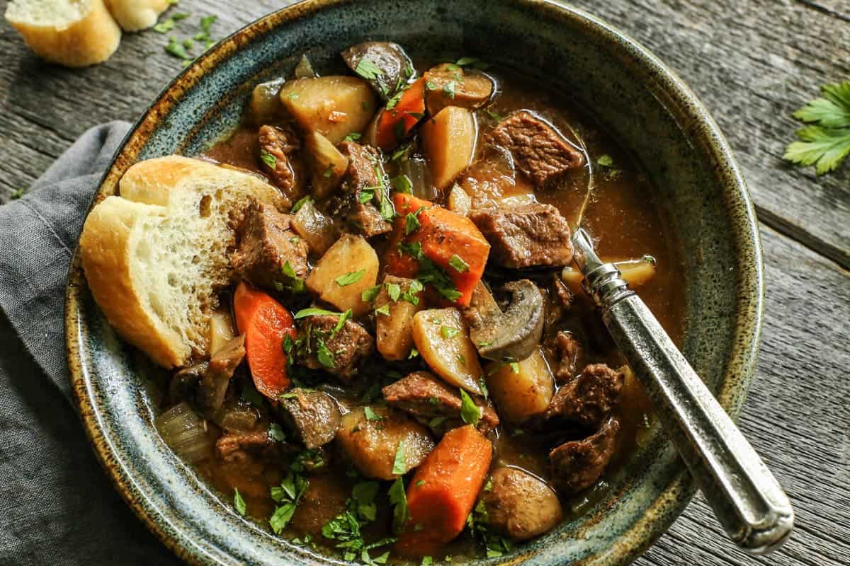 Slow Cooker Hungarian Goulash A Farmgirl's Dabbles