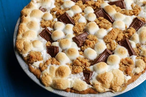 S'mores Pie on blue table
