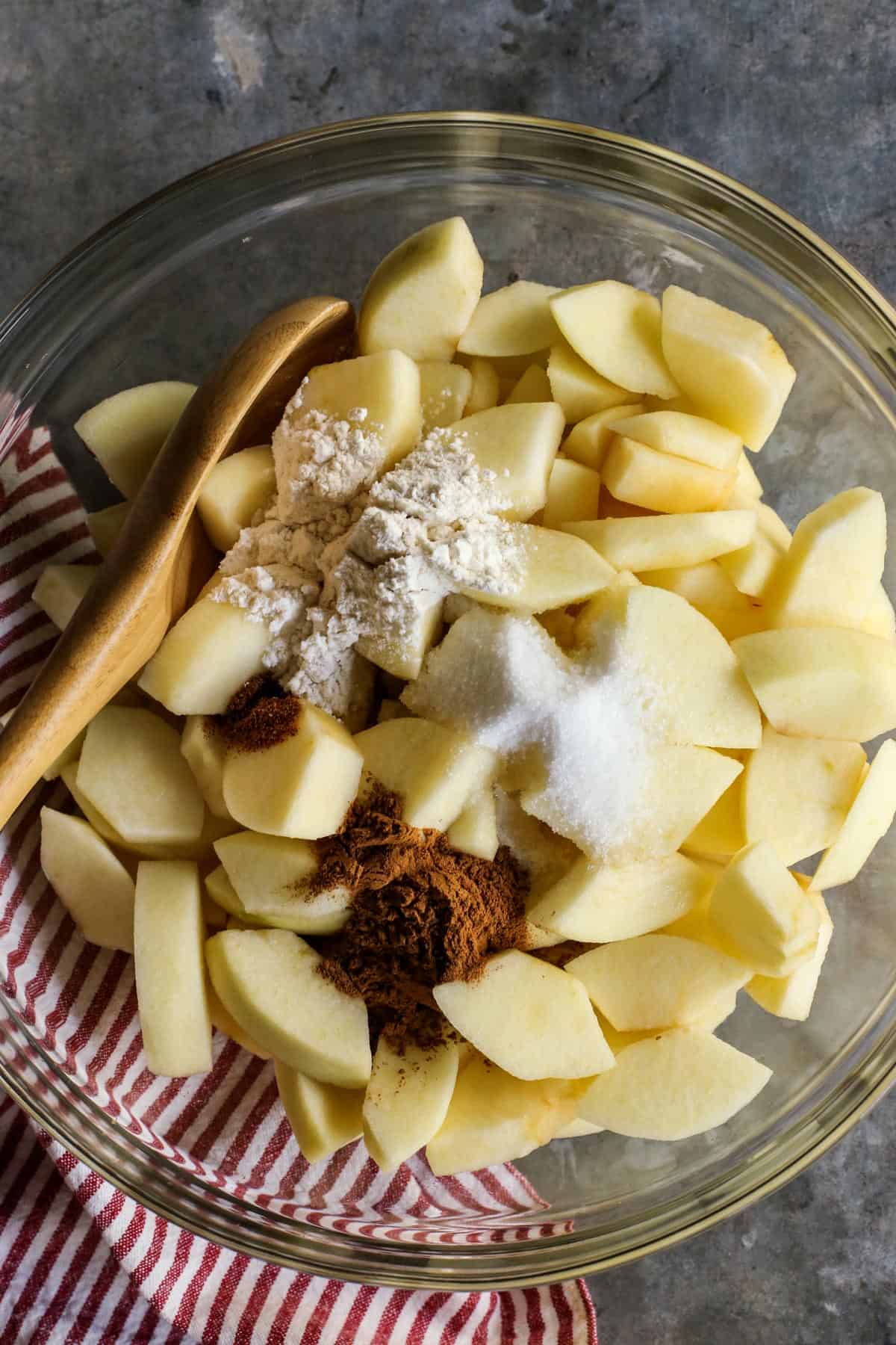 The BEST Apple Crisp Recipe - Food Dolls