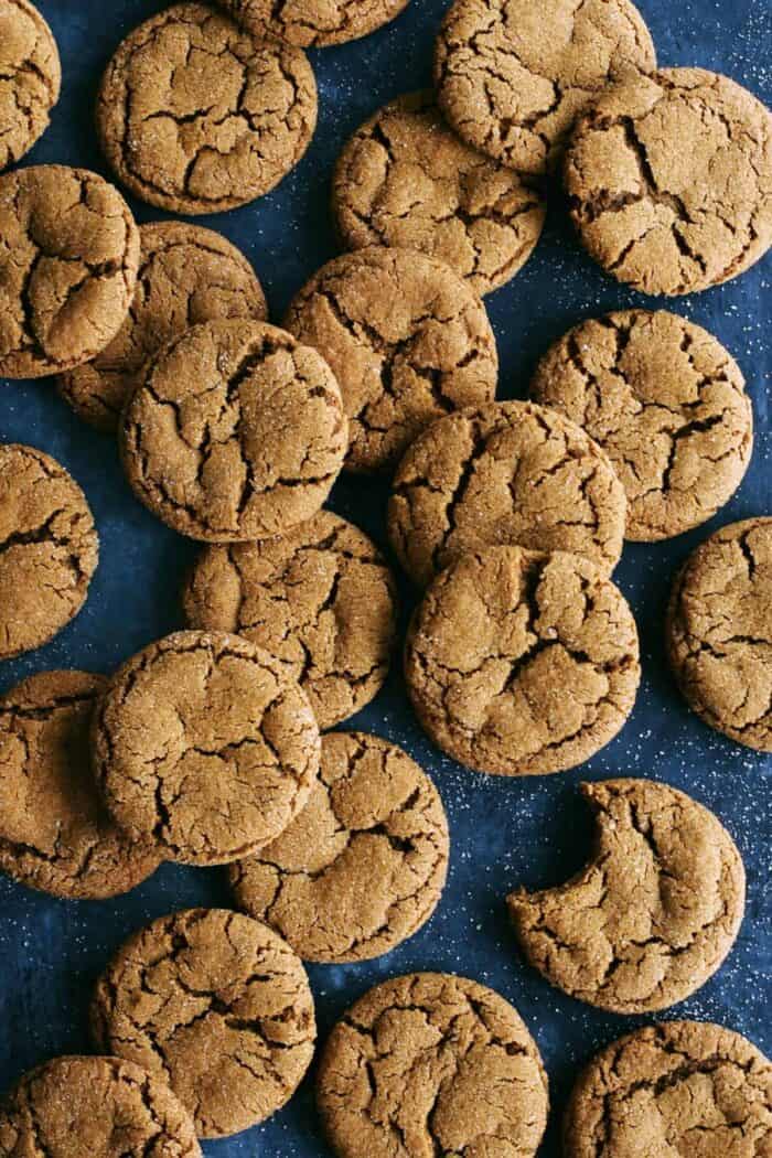Chewy Ginger Molasses Cookies A Farmgirl's Dabbles