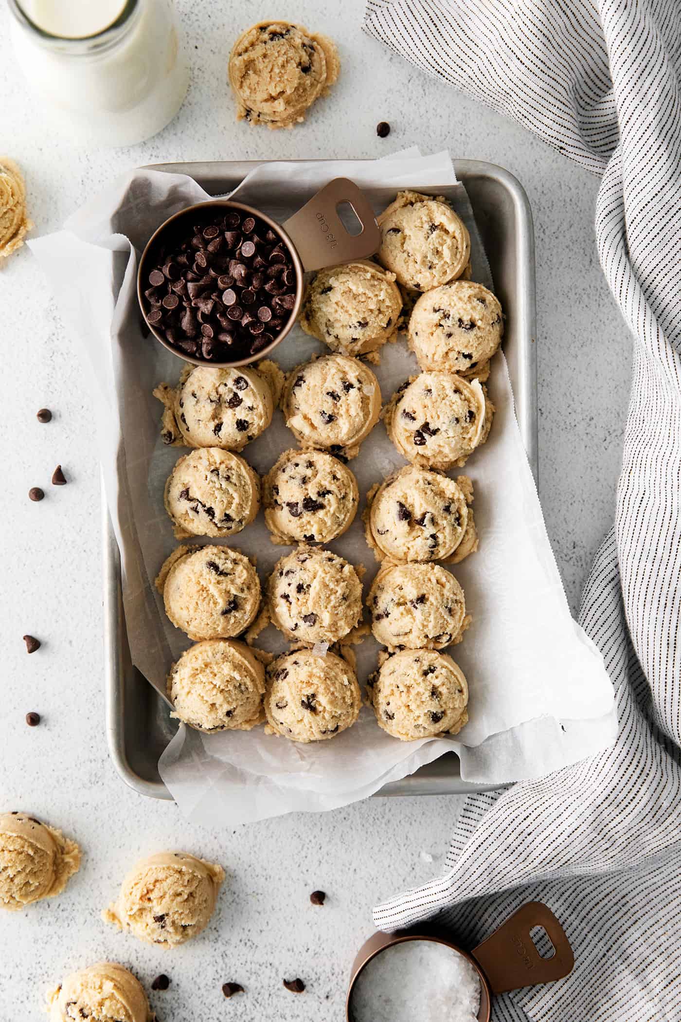 Edible Chocolate Chip Cookie Dough l A Farmgirl's Dabbles