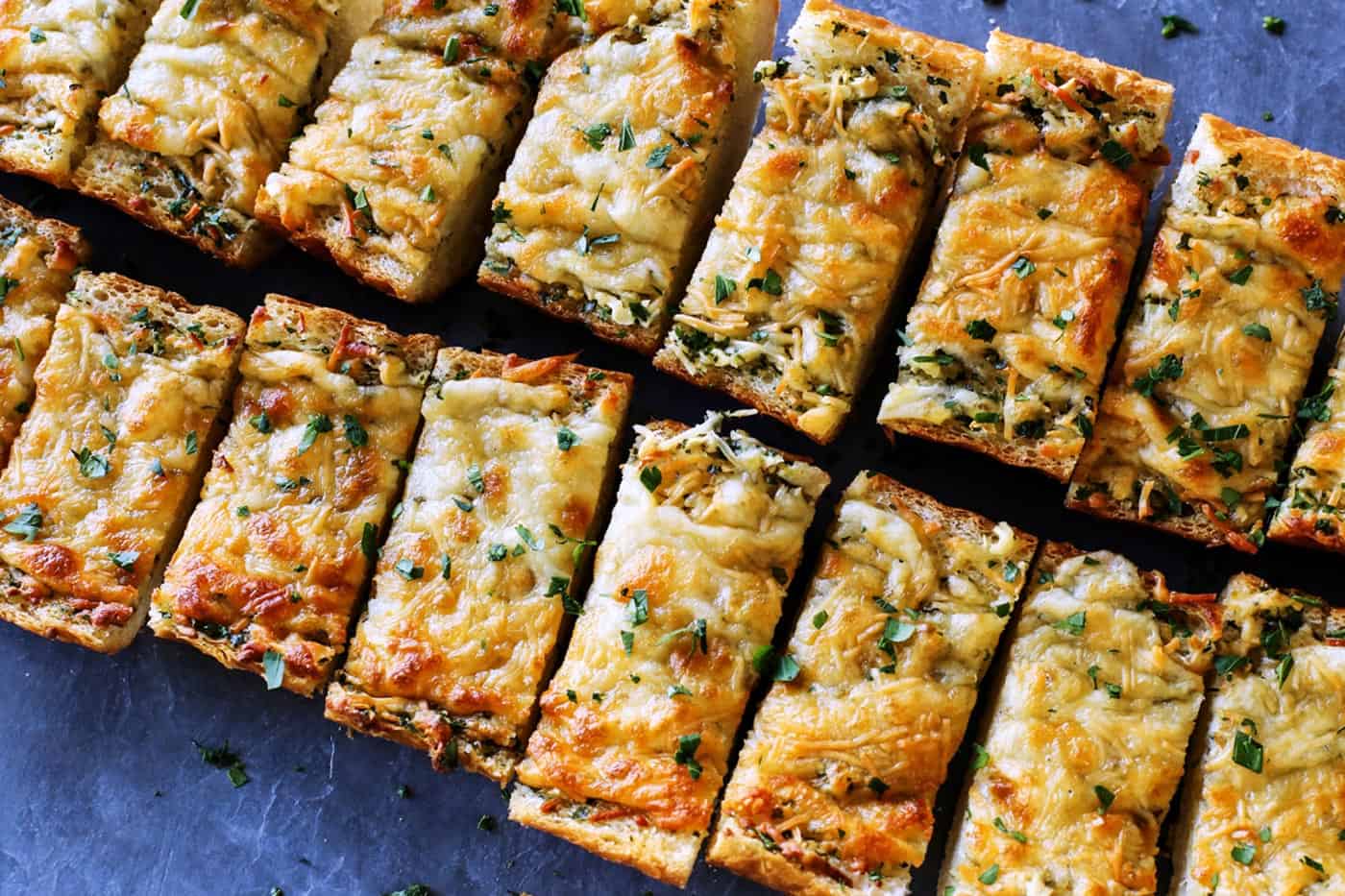 garlic bread with cheese