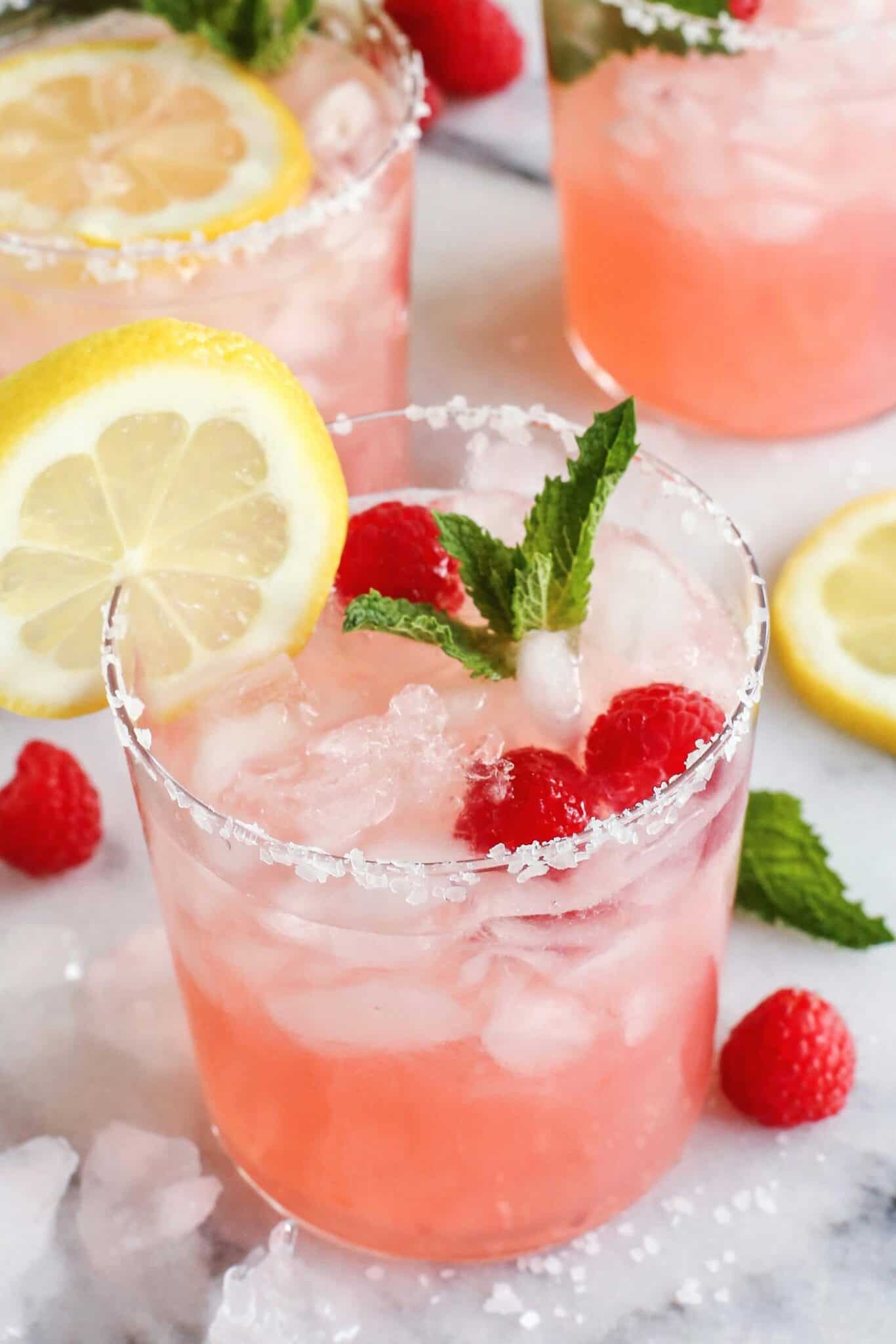 Pink Lemonade Margarita (Pink Senorita Cocktail) | A Farmgirl&amp;#39;s Dabbles