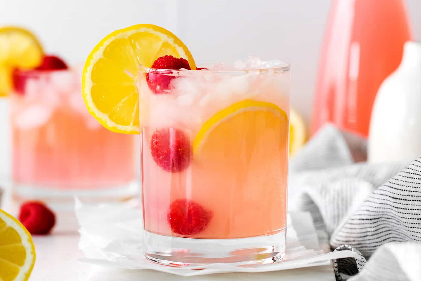 Pink Lemonade Margarita (Pink Senorita Cocktail) | A Farmgirl&amp;#39;s Dabbles
