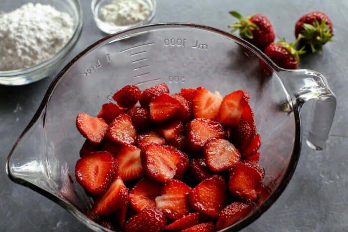 sliced fresh strawberries, powdered sugar, and cornstarch