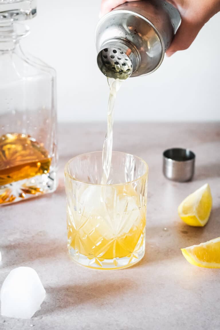 Easy Whiskey Sour Recipe No Egg White L A Farmgirl S Dabbles Whiskey Sour 4 768x1152