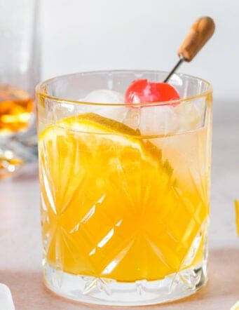 whiskey sour cocktail made without egg white