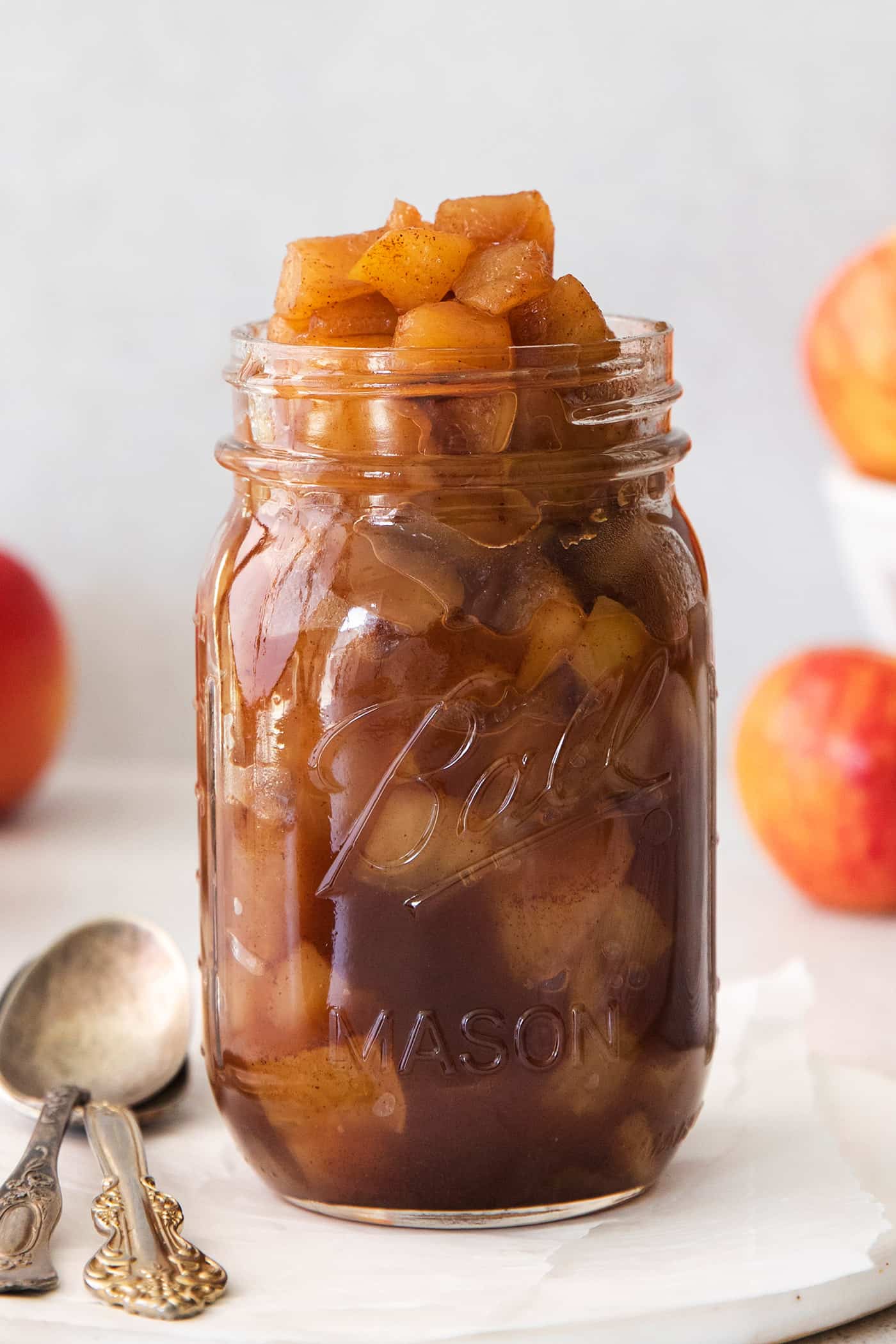 jar of easy applesauce recipe