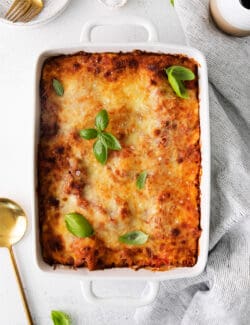 Overheadview of classic lasagna in a white baking dish