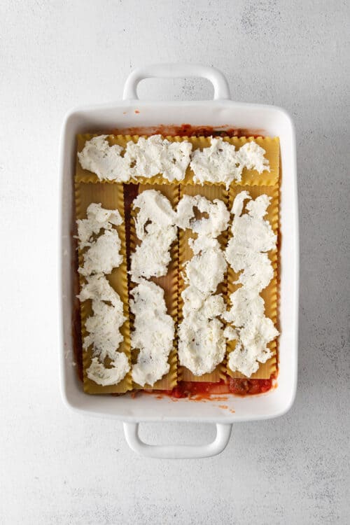 Classic Lasagna Recipe l A Farmgirl's Dabbles