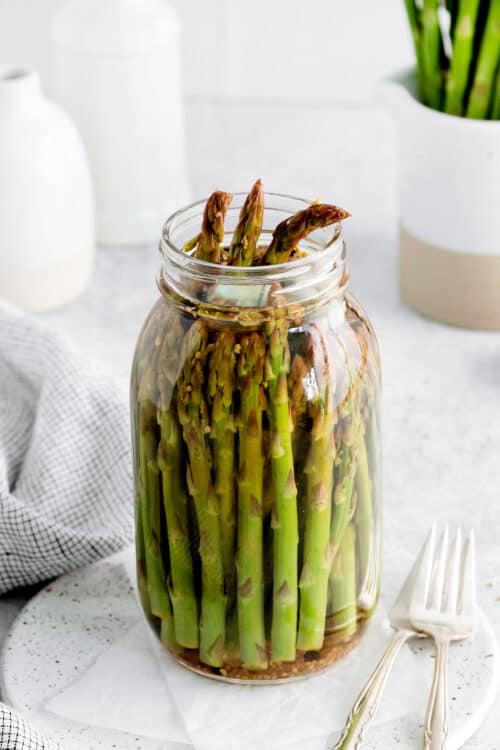 Easy Quick Pickled Asparagus