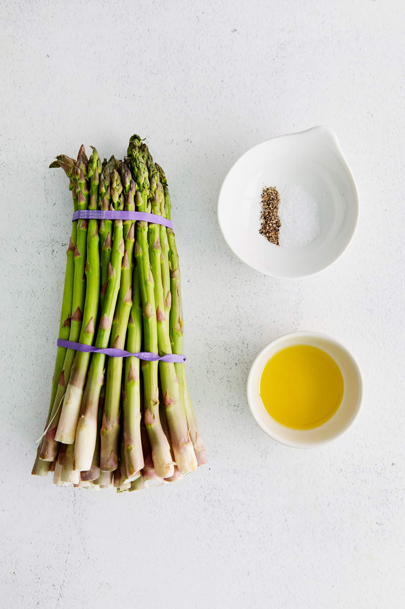 A bunch of asparagus spears