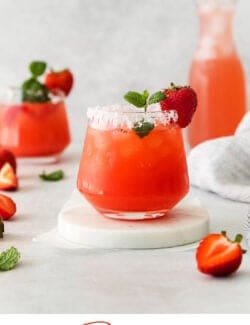 Pinterest image for strawberry margarita