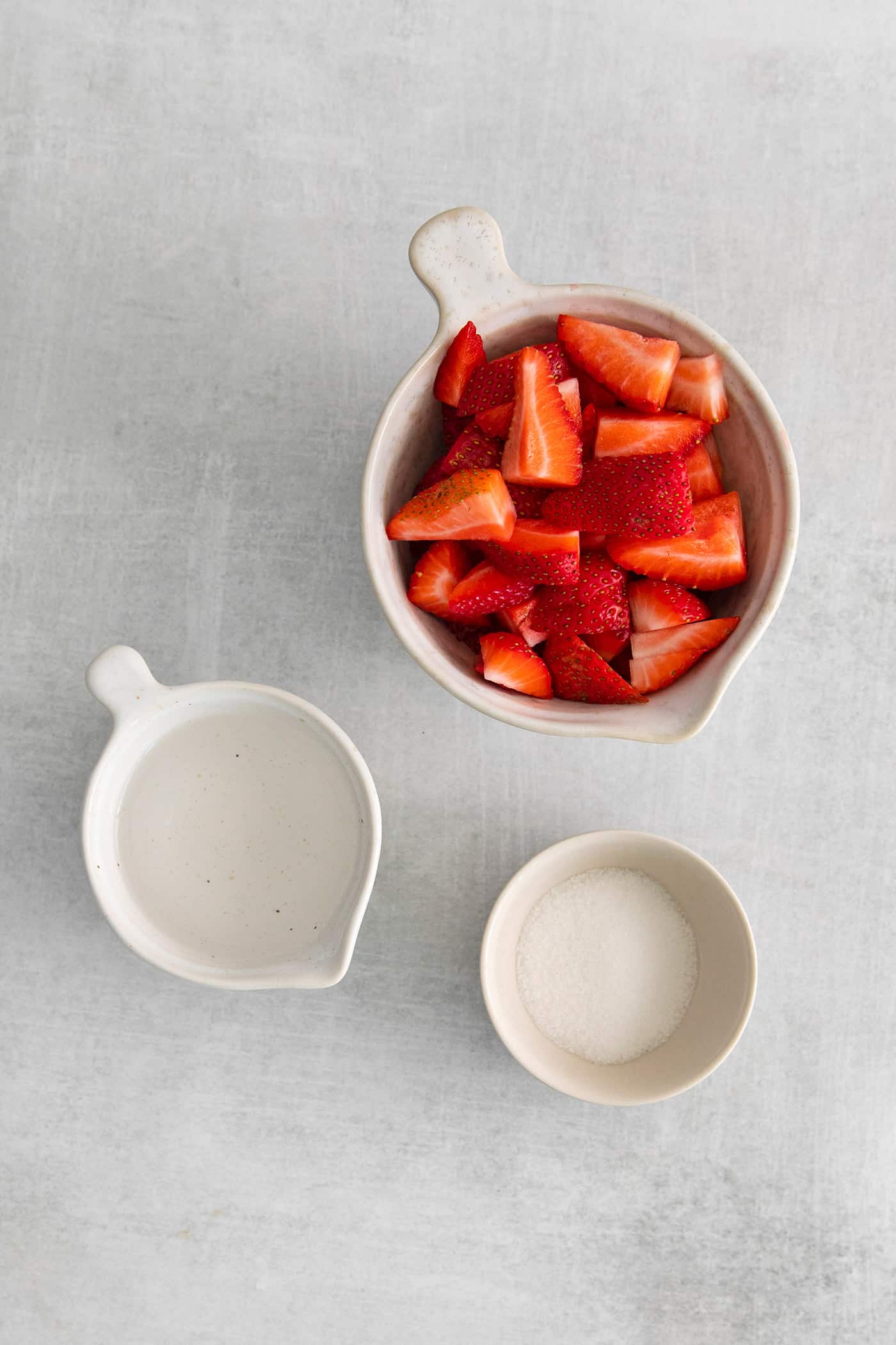 ingredients for fresh strawberry puree