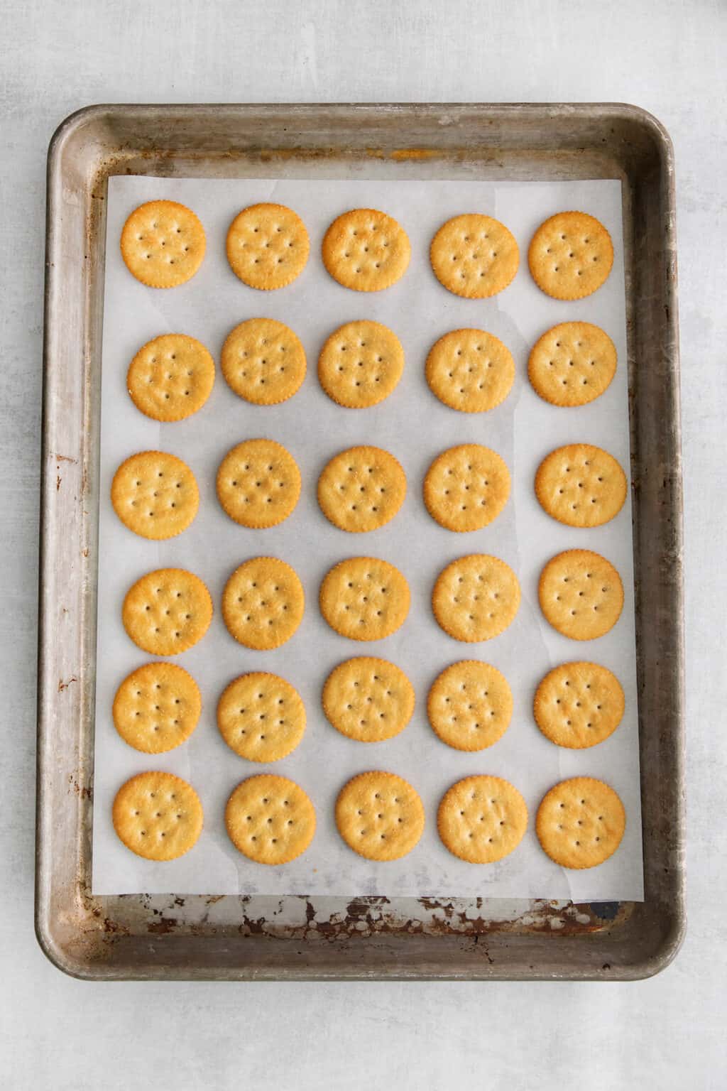 Ritz Turtles (Ritz Cracker Caramel Cookies) l A Farmgirl's Dabbles