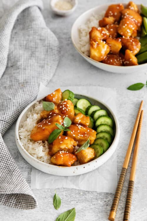 Easy Honey Garlic Chicken Rice Bowls l A Farmgirl's Dabbles